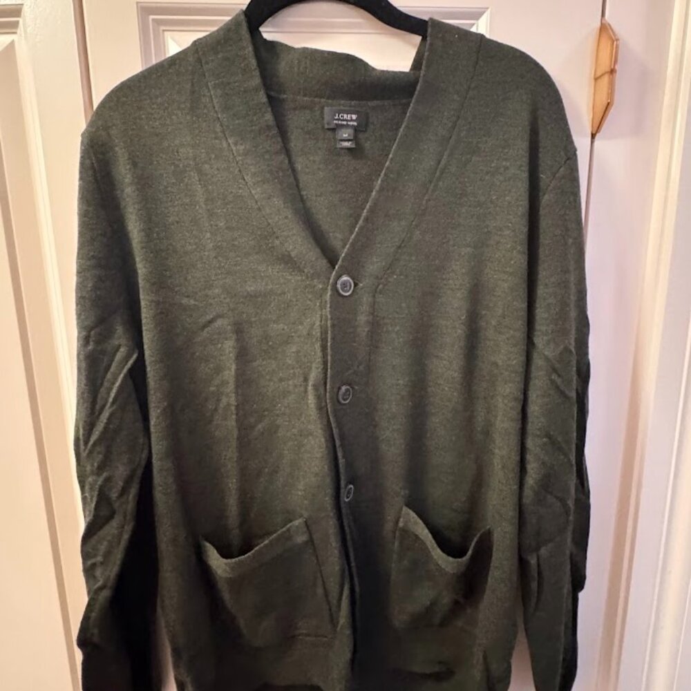 J. Crew 100% Merino Wool Mens Cardigan. Heather Elm (Dark Green). Size Medium M